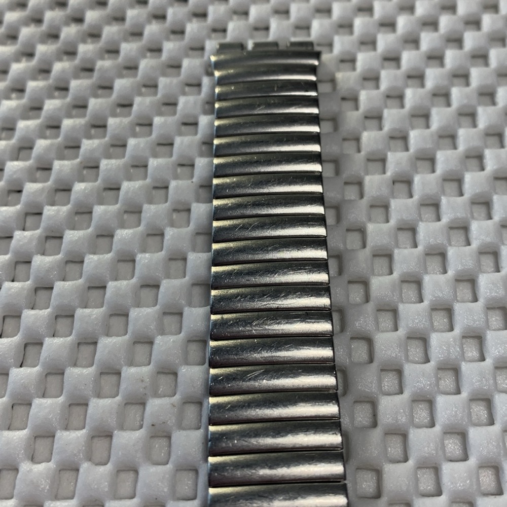 Swatch Flex Metal Band - Silver - 17mm - Large - Picture 4 of 4